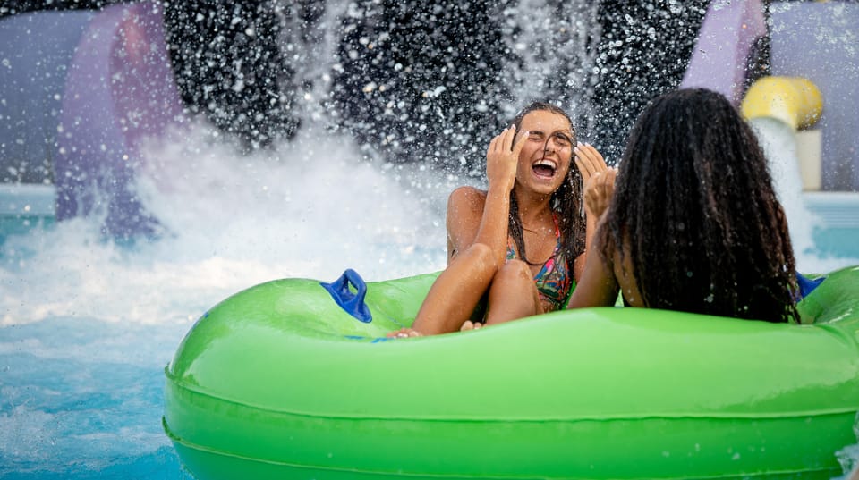 Los Angeles: Raging Waters Admission Ticket - Getting there from the freeway: Via Verde access and entry