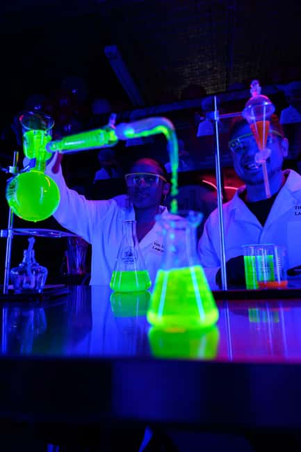 Los Angeles: Science and Sip™ The Drunken Laboratory - Suit Up: Lab Coats, Goggles, Gloves, and Photo-Ready Fun