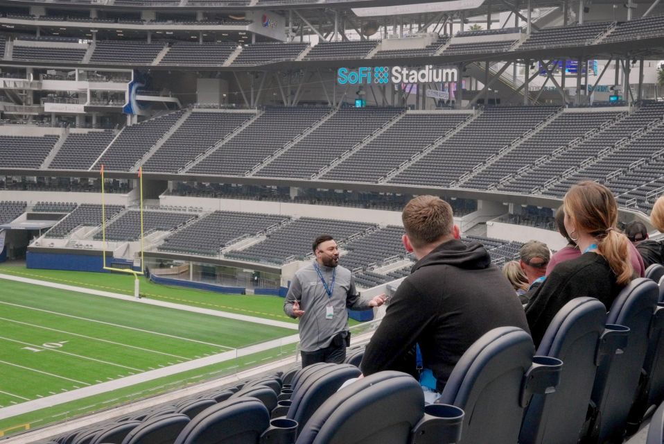 Los Angeles: SoFi Stadium Immersive Behind-the-Scenes Tour - Meeting at Entry 7: parking, access, and the light-bag reality