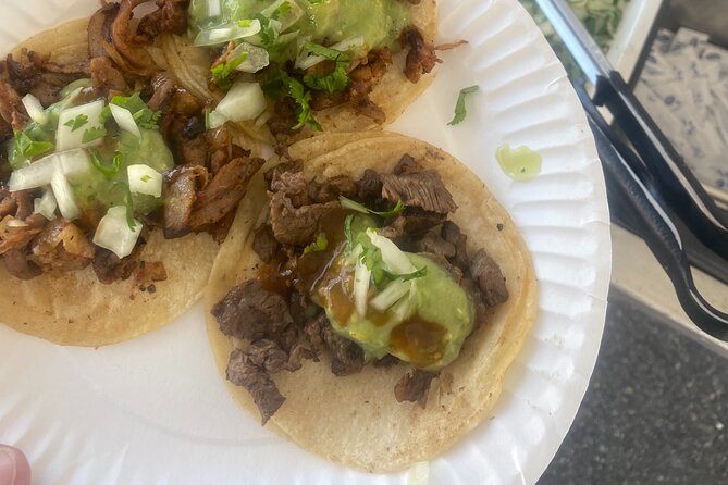 Los Angeles Tacos and Brews Cruise Bike Tour - The “order from the taquero” street taco stop