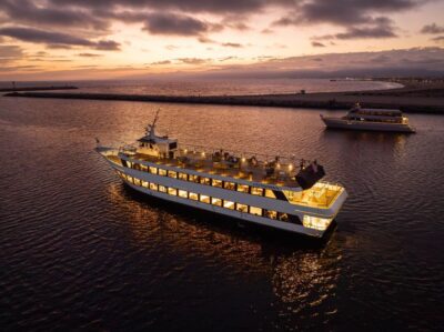 Marina Del Rey: Christmas Eve Buffet Brunch or Dinner Cruise - The Buffet Layout: What’s Different Between Christmas Eve Brunch and Dinner