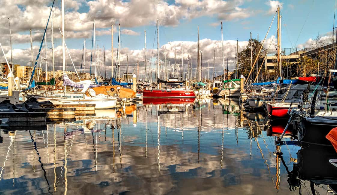 Marina del Rey: Wine Cruise &Music+optional Sushi or Dinner - Electric wine cruising in Marina del Rey: why it feels so different