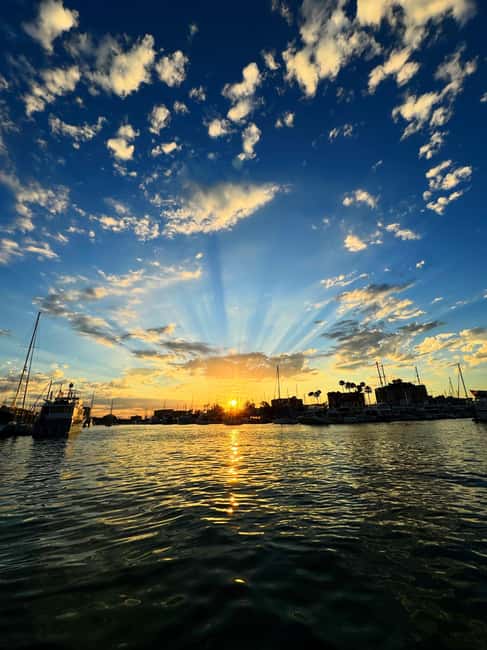 Marina del Rey: Wine Cruise &Music+optional Sushi or Dinner - Music and the captain’s hosting style (Captain Shawn brings the vibe)