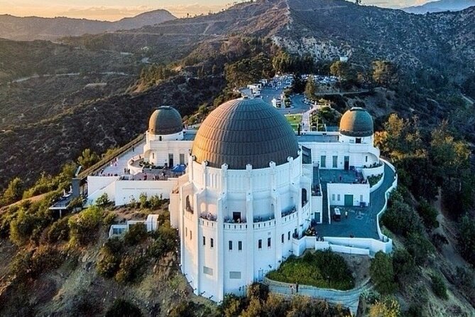 Private Air Tour of Los Angeles - Coast time: Malibu, Santa Monica, and the pier views