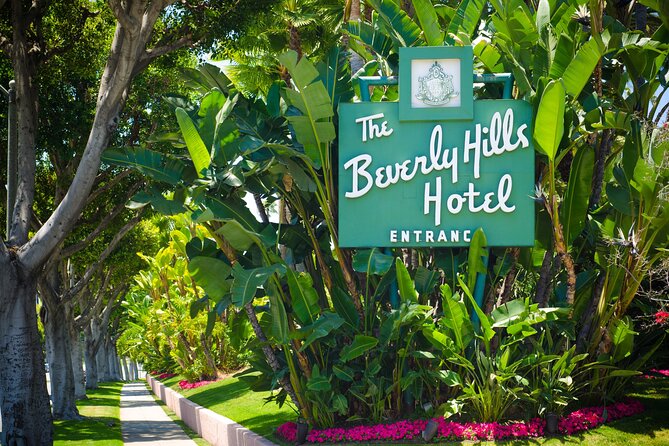 Private Hollywood and Celebrity Homes Bus Tour - Sunset Strip comedy and music stops: more than just sights