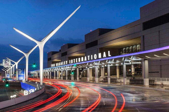 Private One-Way Shuttle Service in Long Beach - Curbside Pickup at LAX: How the Meeting Works