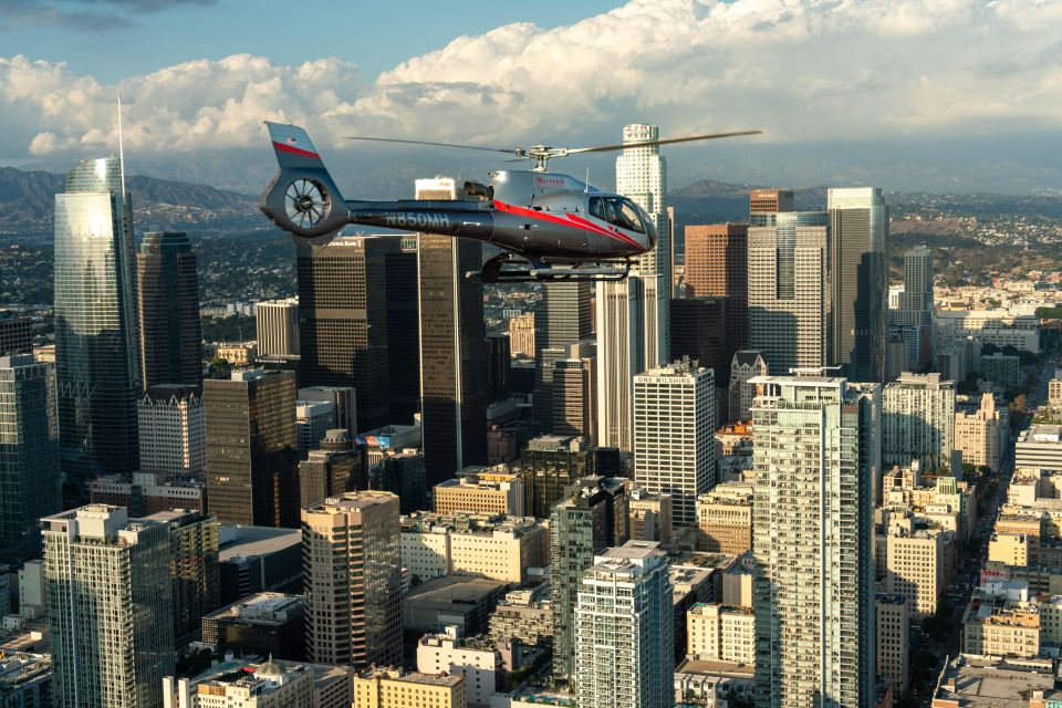 Santa Monica: Hollywood & Beyond Helicopter Tour - Santa Monica takeoff: the quickest way to get your bearings in LA