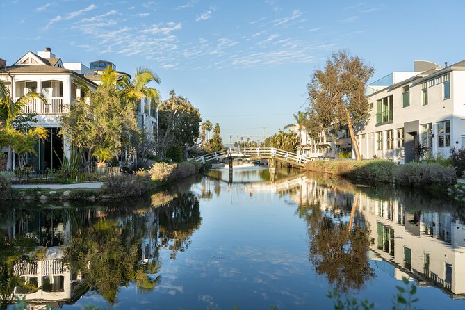 Self-Guided Walking Tour in Los Angeles' Best-Kept Secrets - West Hollywood, Beverly Hills, and Melrose Place: shopping streets with attitude
