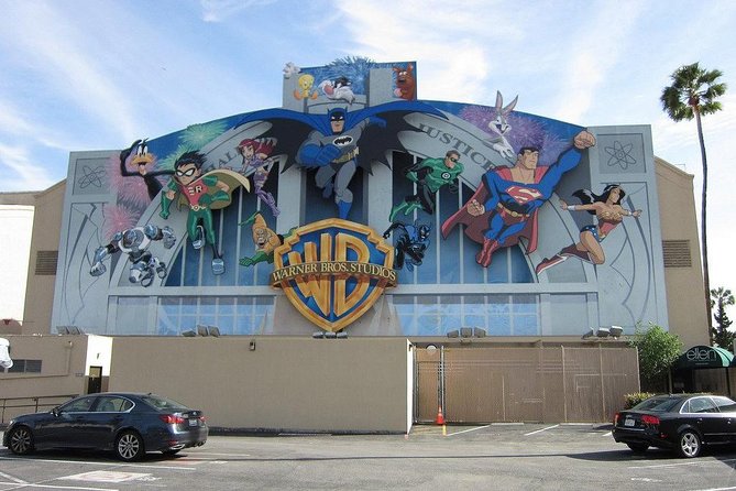 Small-Group Warner Bros and Hollywood Tour from Anaheim - What you’ll likely see and how the tour is paced