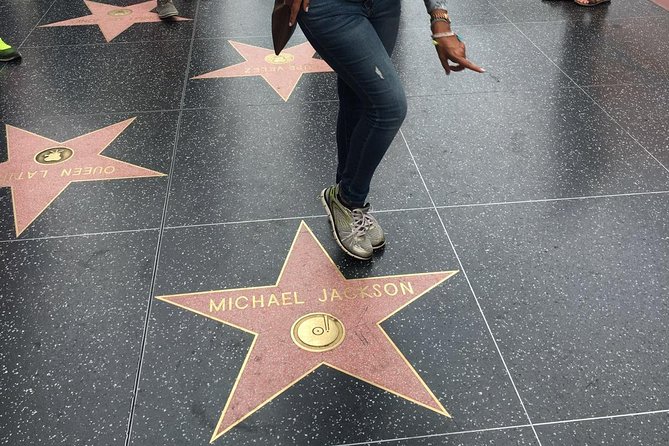 The Los Angeles Tour - Hollywood Walk of Fame: Stars, Theatre Energy, and Quick Photo Time