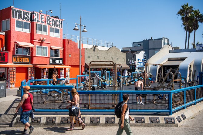 Venice Beach: Personalized Self-Guided App Tour - Basketball courts and Muscle Beach: the sports myth that’s real