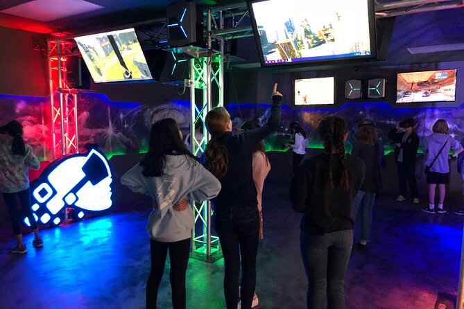 Virtual Reality (VR) Experience in Los Angeles - What Can Go Wrong: Guidance and Controller Glitches